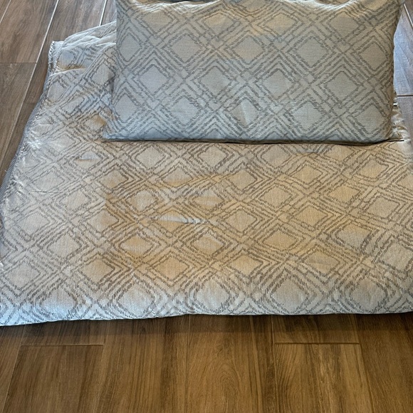 candice olson (Dillards) Bedding King Size Comforter Poshmark